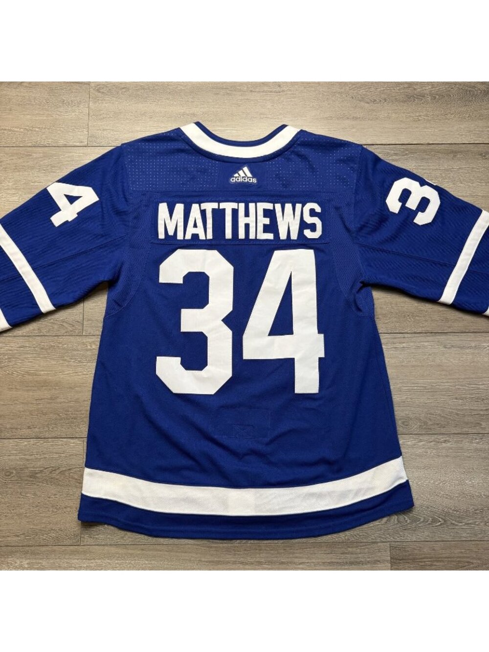 Auston Matthews Toronto Maple Leafs Adidas Home Blue Jersey Size 52 Fight Strap - Picture 2 of 6